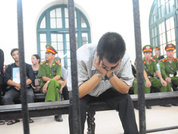 Gia đình bị hại trong vụ 'giết em hiếp chị' xin giảm án cho bị cáo