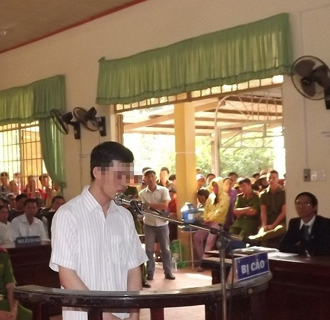 Nghi bị 'sàm sỡ', nam thanh niên đâm chết bạn cùng phòng