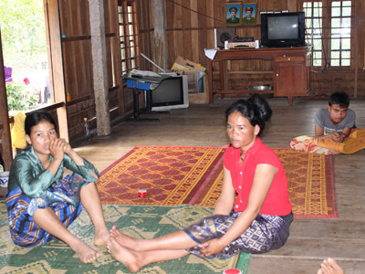 Vụ thảm sát 5 phu trầm: Hé lộ nghi can thứ 4?