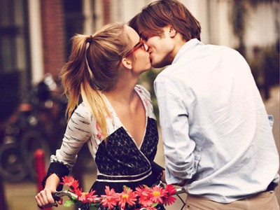 Xuân lãng mạn cùng thiếu nữ