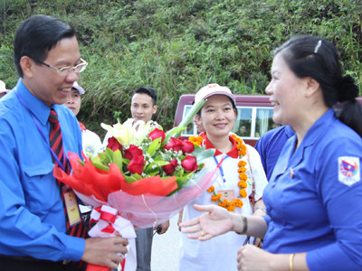 Lãnh đạo Đoàn TN hai nước Ảnh: M.T