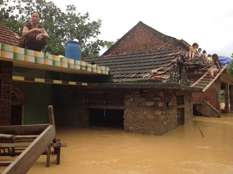 Siêu bão, lũ lịch sử quần nát Quảng Bình