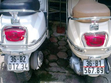 Truy tìm chủ nhân Vespa 'sinh đôi' siêu khủng