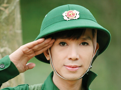 Long Nhật: Khoe giàu