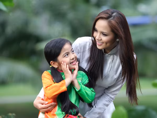 Hậu trường bộ ảnh mới nhất của Hoa hậu Diễm Hương