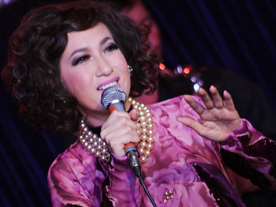 Ý Lan - Ngọt ngào một nhan sắc