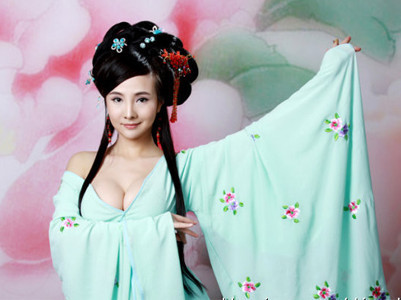 Can Lộ Lộ hóa thân thành Dương Quý Phi