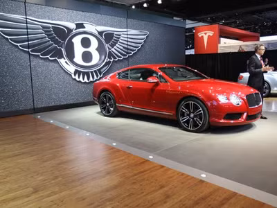 Bentley khởi đầu năm 2012 đầy thuận lợi
