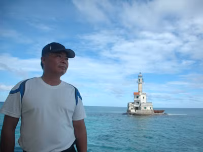 Nghiệp gác đèn Trường Sa