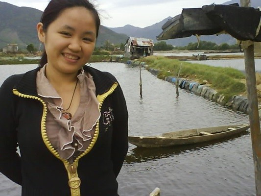 Cô gái bỏ học từ lớp 10 để thực hiện giấc mơ... cá vàng