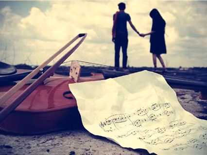 Hậu chia tay, nên tránh mặt ‘người cũ’