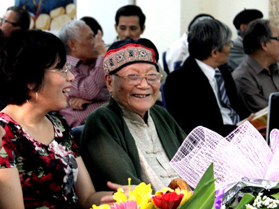 Dế Mèn phiêu lưu đến bao giờ?