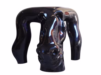 Lê Khắc Cường với điêu khắc ngựa cực lớn