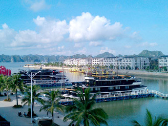 Những chuyến phà '5 trong 1'