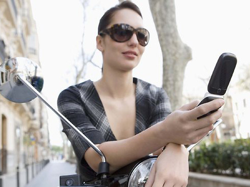 Khách nước ngoài tới Triều Tiên được phép mang theo điện thoại đi động