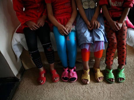 Các bé gái bị thầy giáo Yang Shifu lạm dụng tình dục