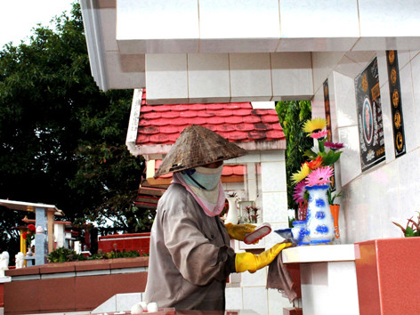 Nghề chăm mộ phần