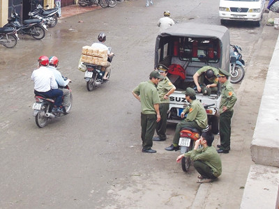 Chấn chỉnh lực lượng tự quản toàn thành phố