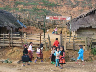 Những ngôi trường ọp ẹp ở Mường Lát