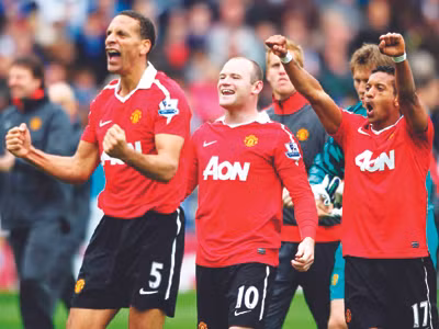 Chơi làng nhàng, quỷ đỏ vẫn sớm đoạt được cup