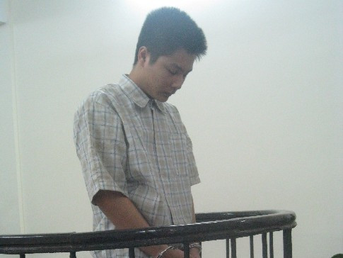 Thách 'thích đánh thì làm sao', bị đâm chết