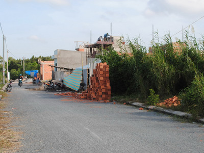 “Bó tay” với khu dân cư tự phát