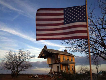 Tấn công bằng cung tên ở Mỹ, ba người chết