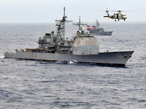 Chiến hạm Mỹ-Trung suýt gây thảm họa gần tàu Liêu Ninh