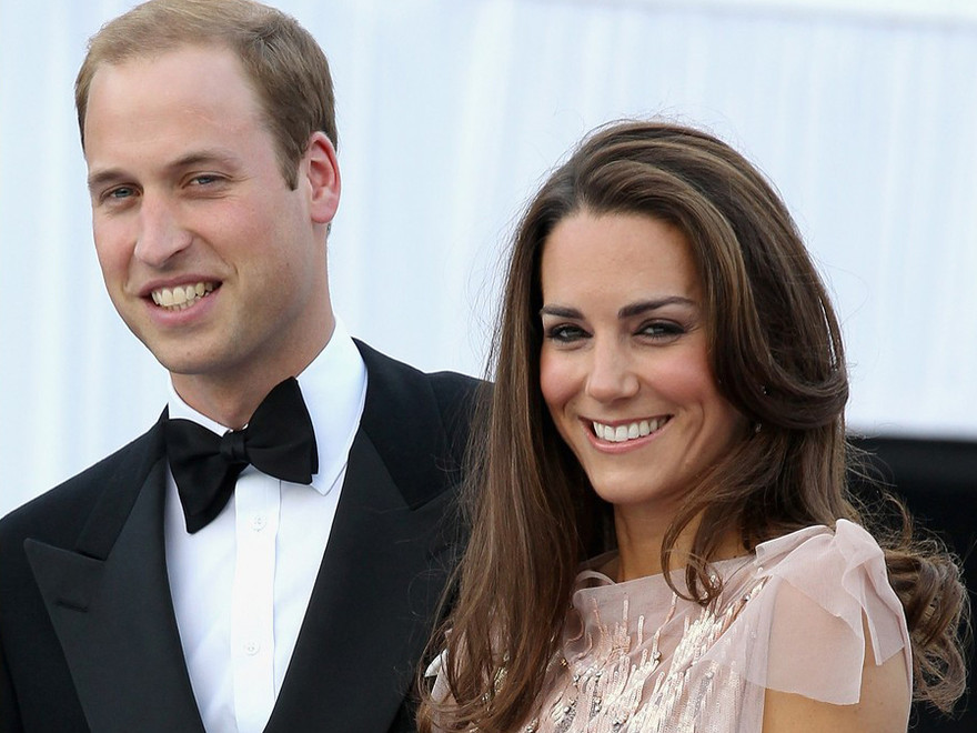 Tân công nương Anh đẹp lộng lẫy với váy dạ hội