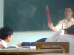 Đề nghị cảnh cáo toàn ngành thầy giáo đánh học sinh