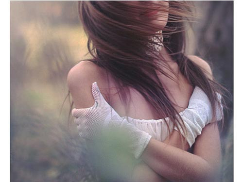 Chồng 'gà trống thiến', tôi ngủ với 'phi công trẻ'!