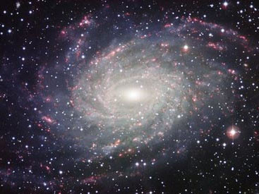 Cận cảnh 'anh em sinh đôi' của dải Ngân hà