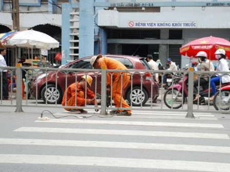 Tổ chức giao thông đánh đố người dân