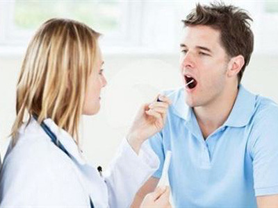 Khản tiếng, mất tiếng do phù nề thanh quản