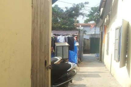 Cô gái say rượu bị cưỡng hiếp, quay clip sex