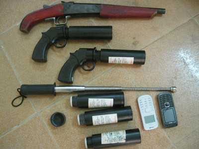 Sẽ đưa súng tự chế vào luật