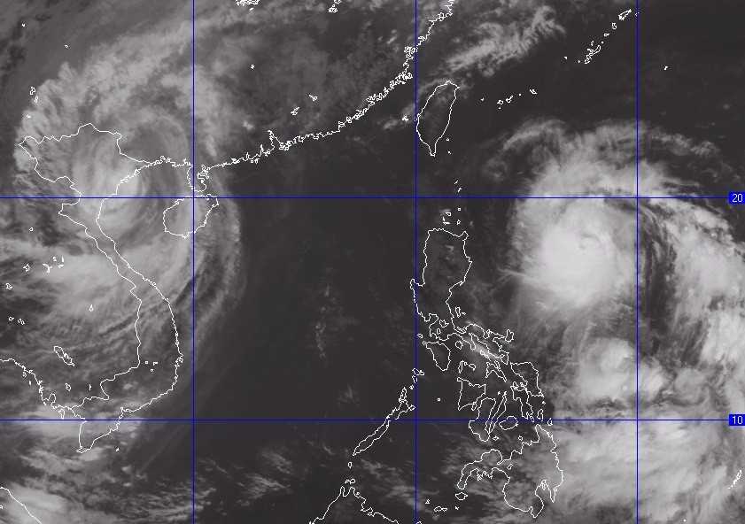 Ảnh mây vệ tinh vị trí áp thấp nhiệt đới (bão số 5)và cơn bão NALGAE