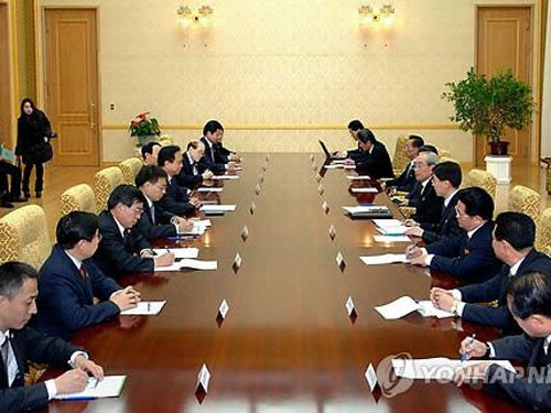 Cả hai bên đã xác nhận “chính sách chắc chắn” tiếp tục phát triển các quan hệ hợp tác lên một tầm cao mới. Ảnh: Yonhap