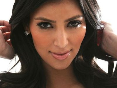 Kim Kardashian bị tố ăn cắp ý tưởng thiết kế trang sức