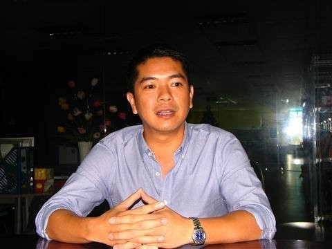 Tân CEO Nhóm Mua từ nhiệm