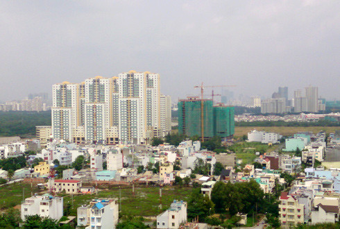 Địa ốc đua xả hàng ăn theo hạ tầng
