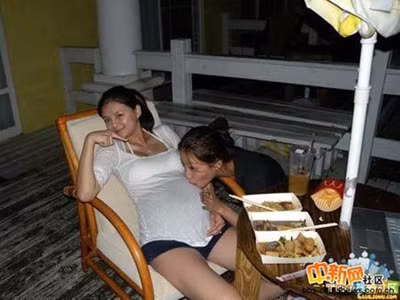 Người mẹ trẻ Châu Á này sẽ có một đứa con Mỹ