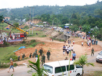 Tổng duyệt diễn tập ứng phó với động đất ở Bắc Trà My