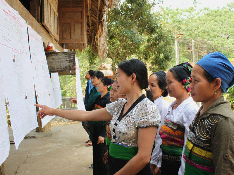 Cử tri vùng cao Thanh Hóa bỏ phiếu bầu cử