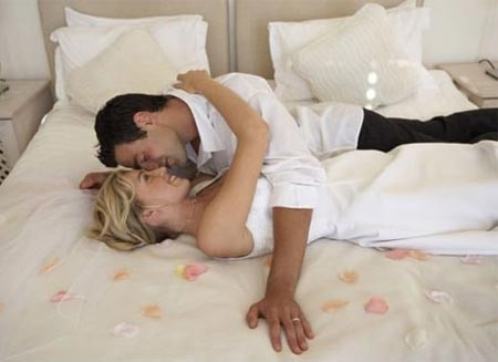 Nỗi lo của các nàng trong đêm tân hôn