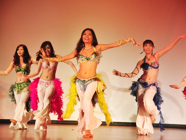 Quyến rũ như vũ công múa bụng