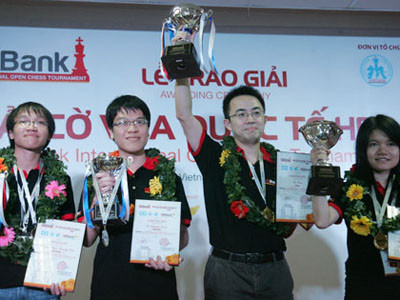 Quang Liêm chỉ đoạt á quân ở giải đấu trên sân nhà