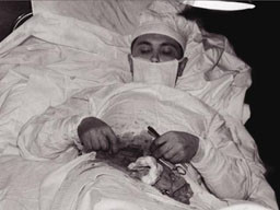 Choáng vì những ca 'tự cắt'