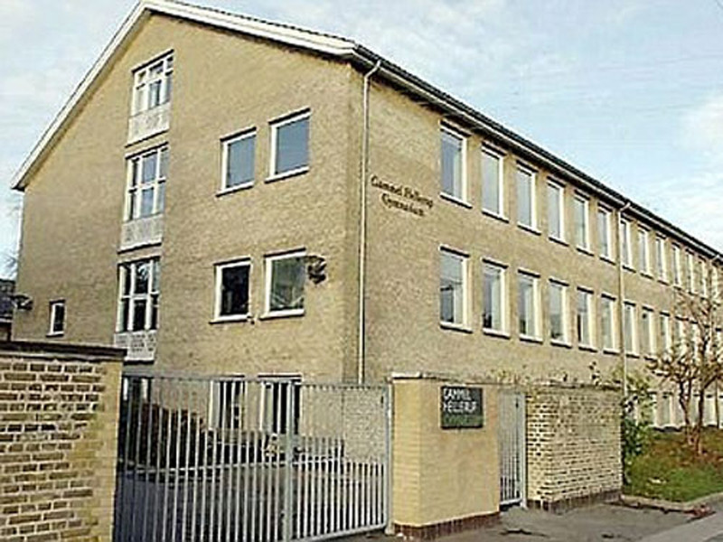 Clip sex chen ngang lễ tốt nghiệp trung học