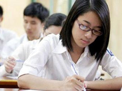 Không cấm mang máy ghi âm, ghi hình vào phòng thi